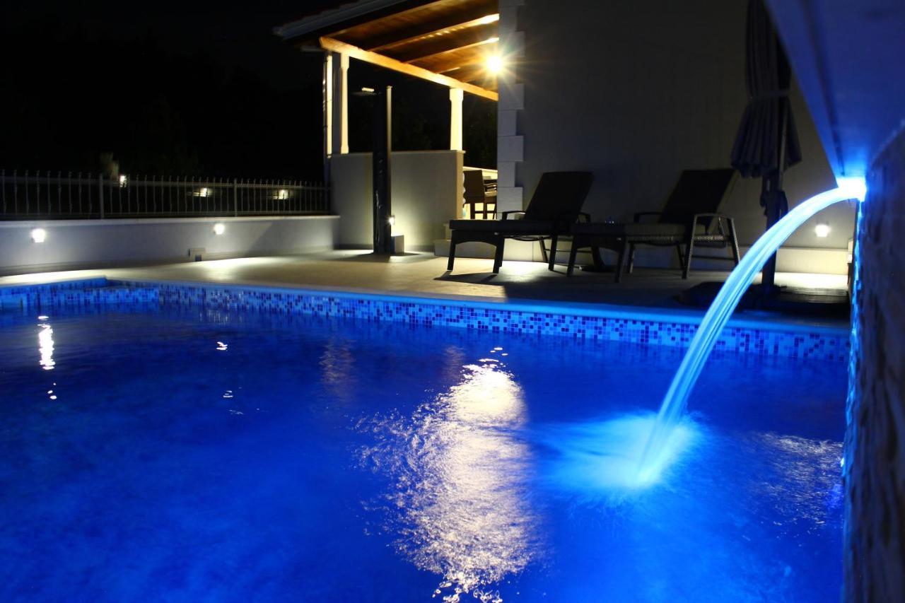 Vacation Meri Villa Mirca (Brac)