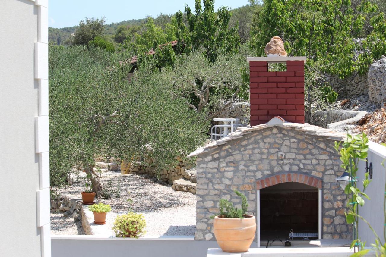 Villa Vacation Meri Mirca (Brac)