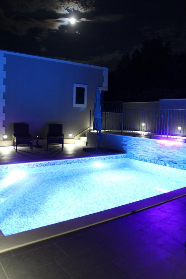 Villa Vacation Meri